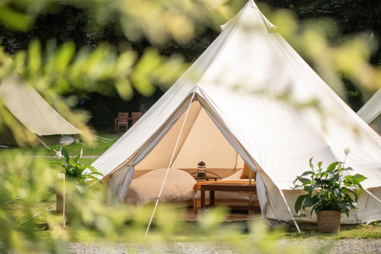 Cocoon Village - Glamping - Domaine Des Grottes De Han Rochefort Exterior photo