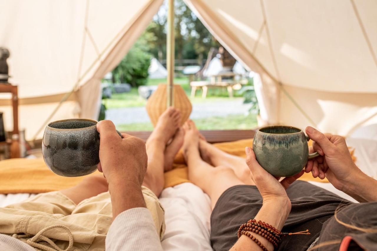 Cocoon Village - Glamping - Domaine Des Grottes De Han Rochefort Exterior photo